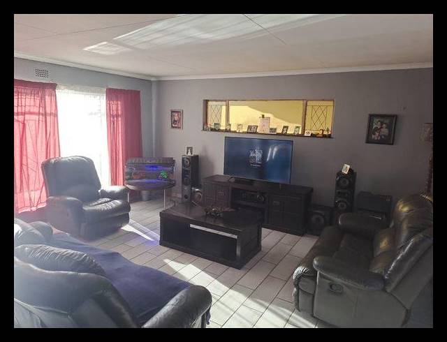 3 BEDROOM HOUSE FOR SALE IN MINNEBRONNE